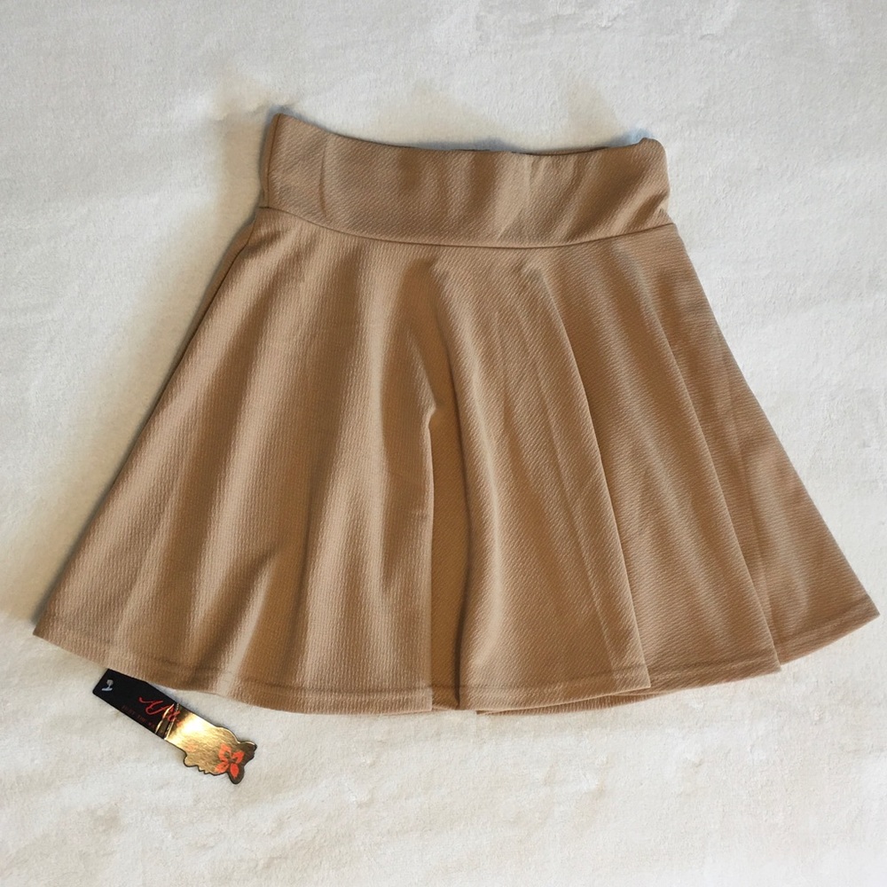 NWT Afib-I Casual Mini Stretch Waist Flared Plain Pleated Skater Skirt Size M